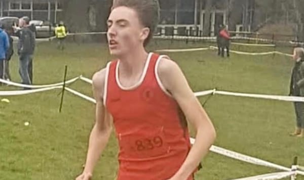 Dan breaks record in top 3000 metres race